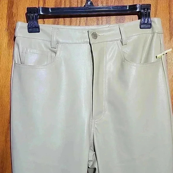 WEWOREWHAT PANTS NWOT 👖 SIZE 27 - Picture 2 of 8